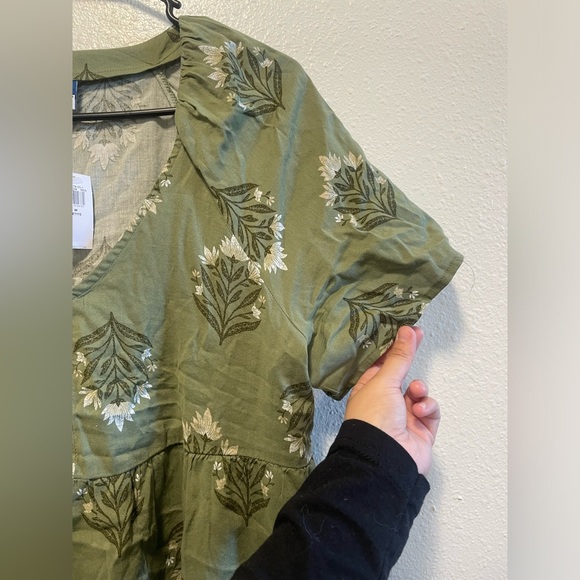 NWT Old Navy Army Green Dress Floral - Picture 3 of 6